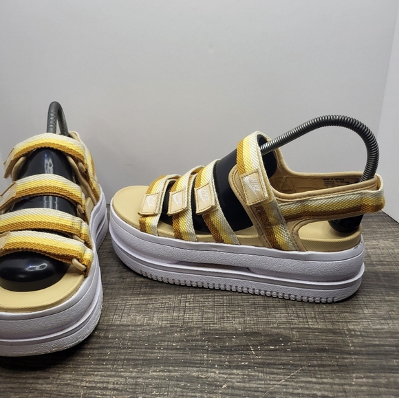 NIKE ICON CLASSIC SANDAL SESAME DH0224-200 Women's Size 9 - Picture 2 of 10